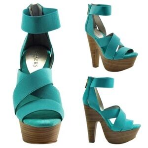 NEW Turquoise Super High Platforms Sandals Size 7